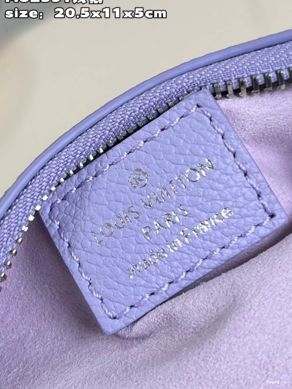 Moon Mini LOUIS VUITTON 0810